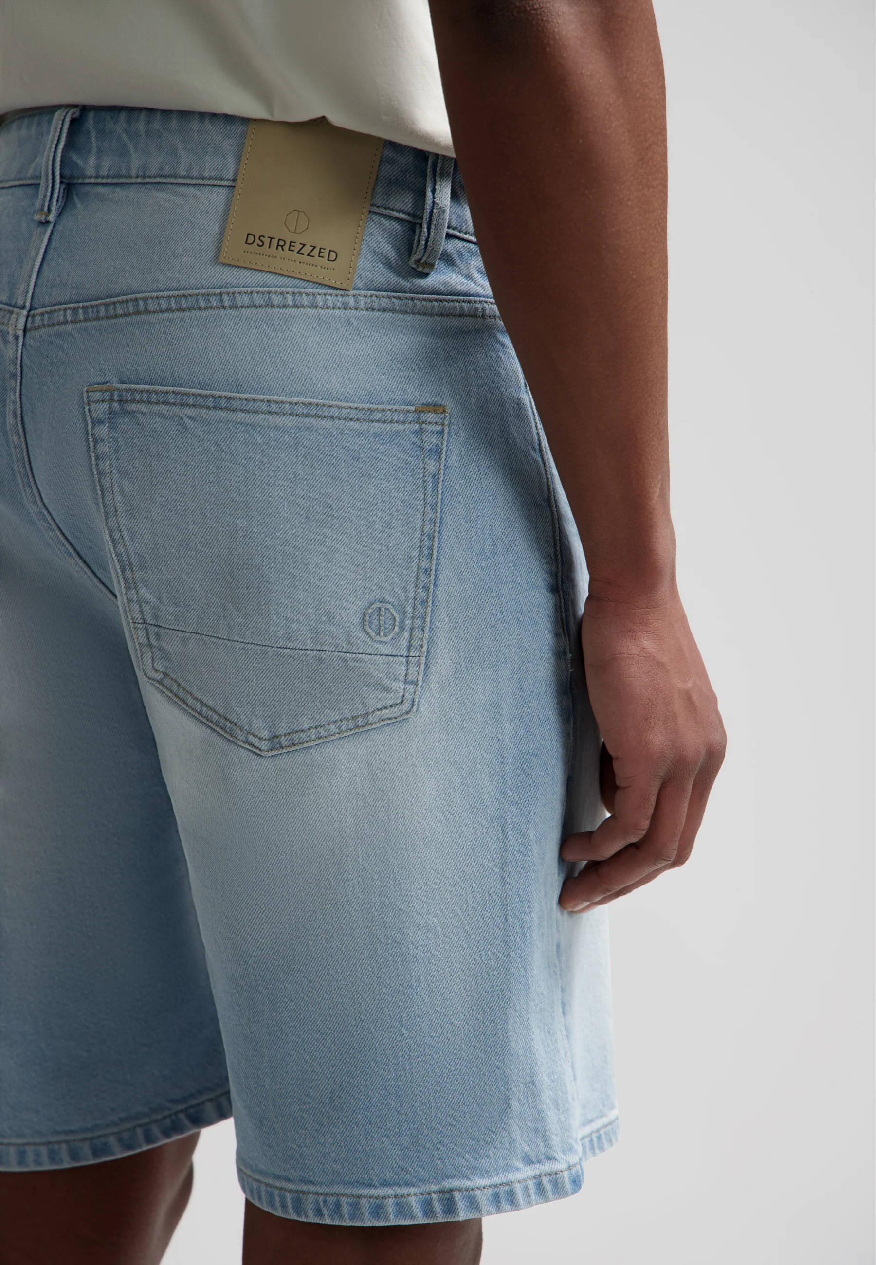 Logan 5 Pocket Shorts - Image 3