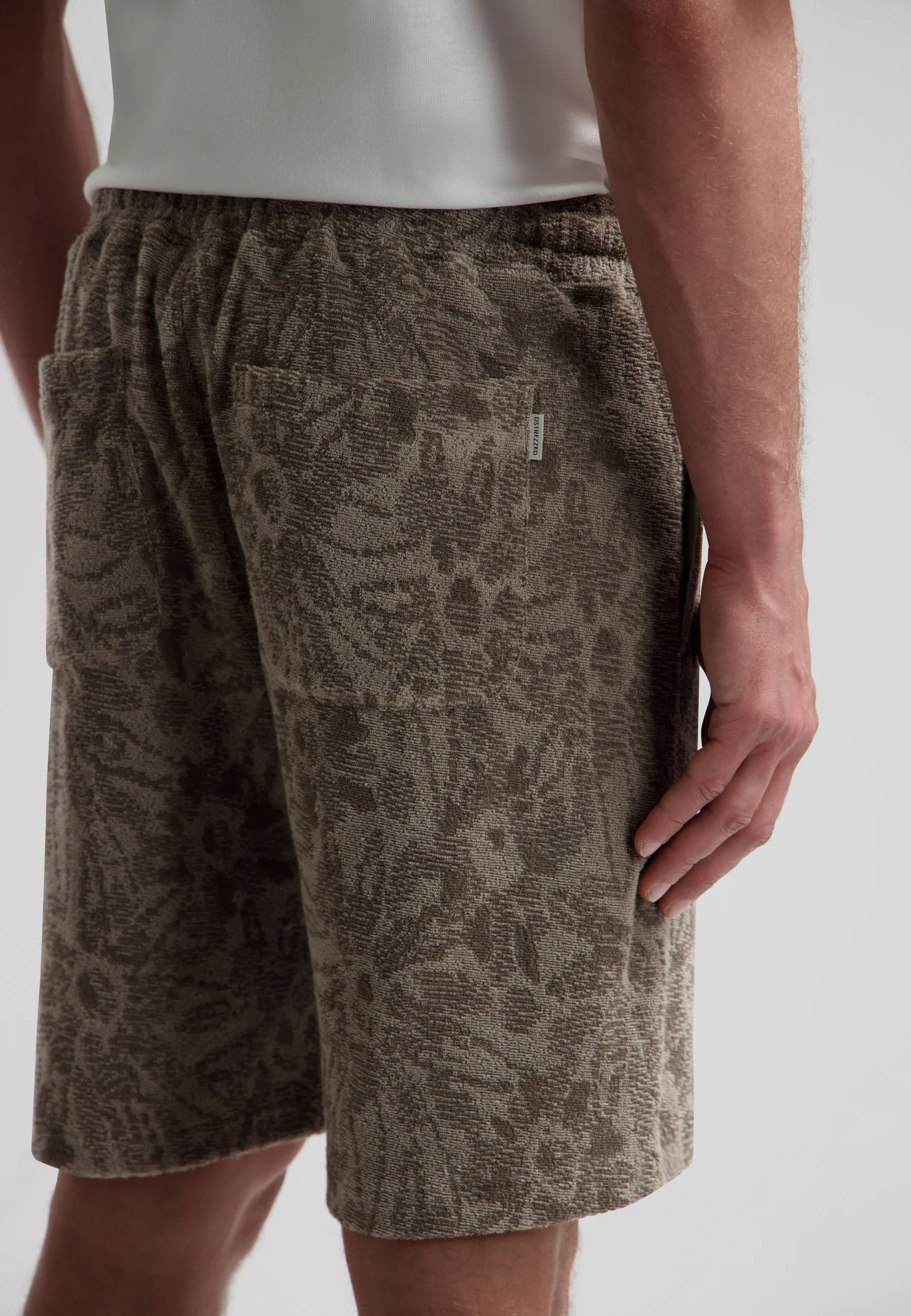Logan Flower Jacquard Shorts - Image 3