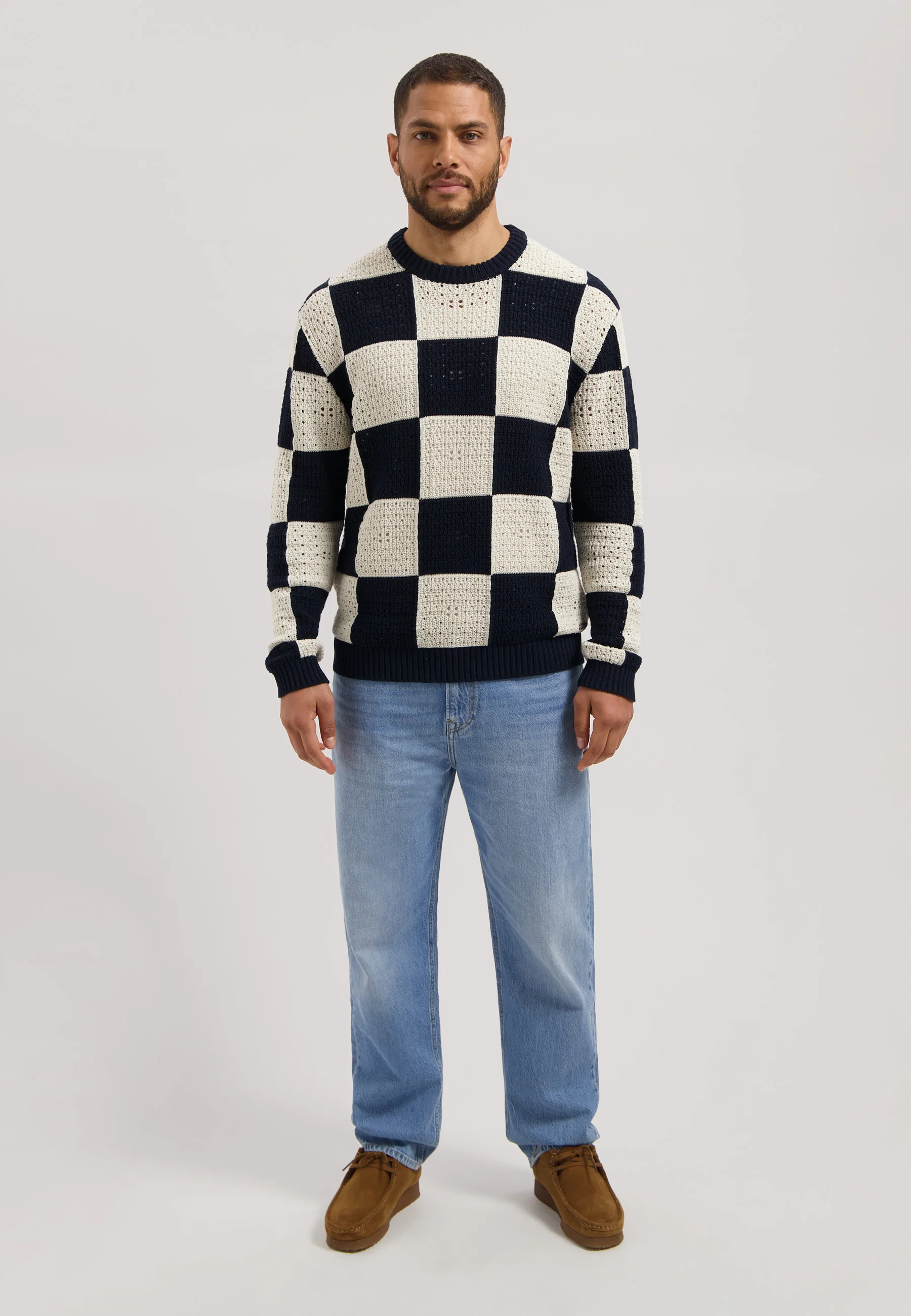 Rhys Crew - Image 4