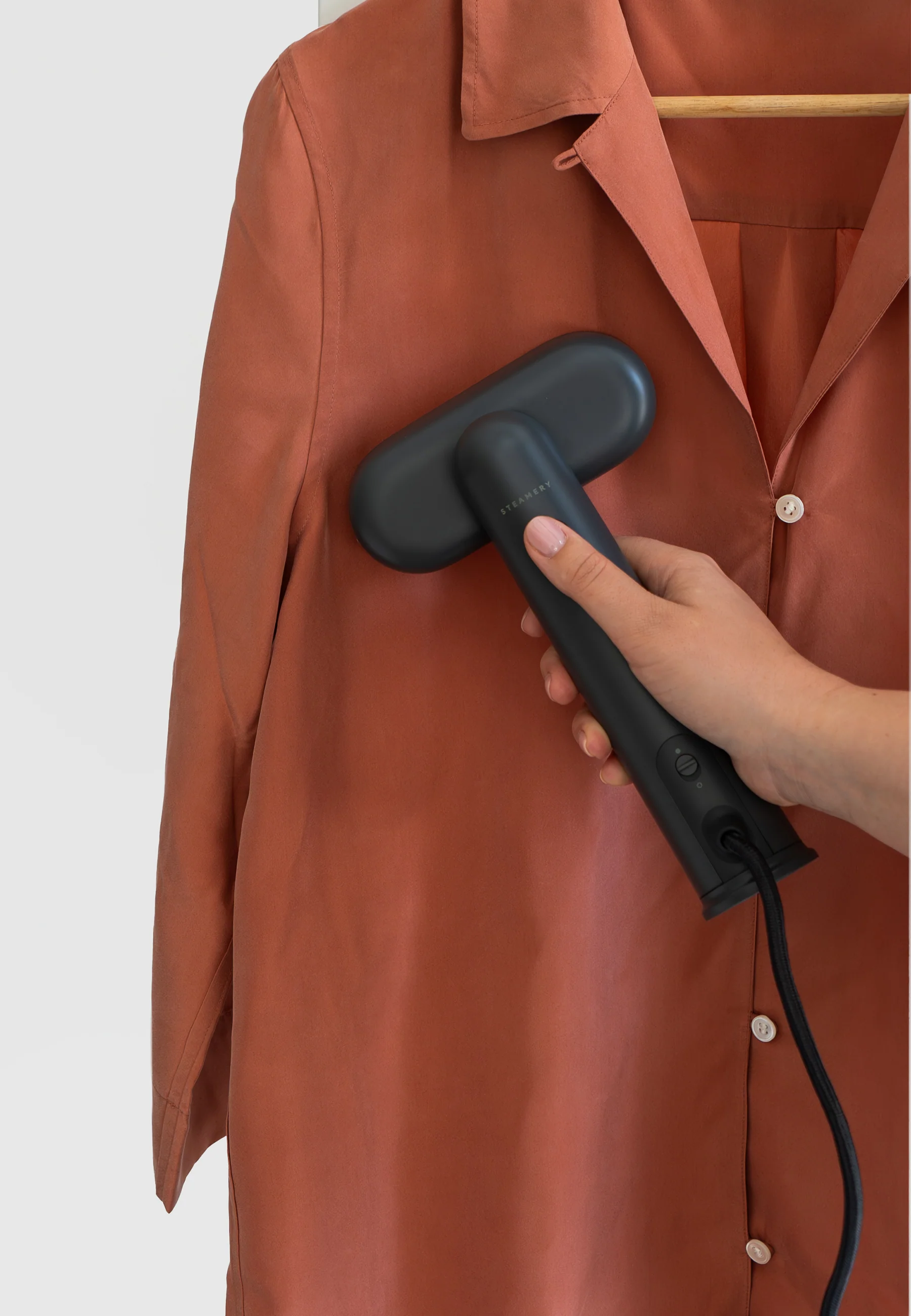 Steamery - Cirrus Lite Travel Steamer - Image 3