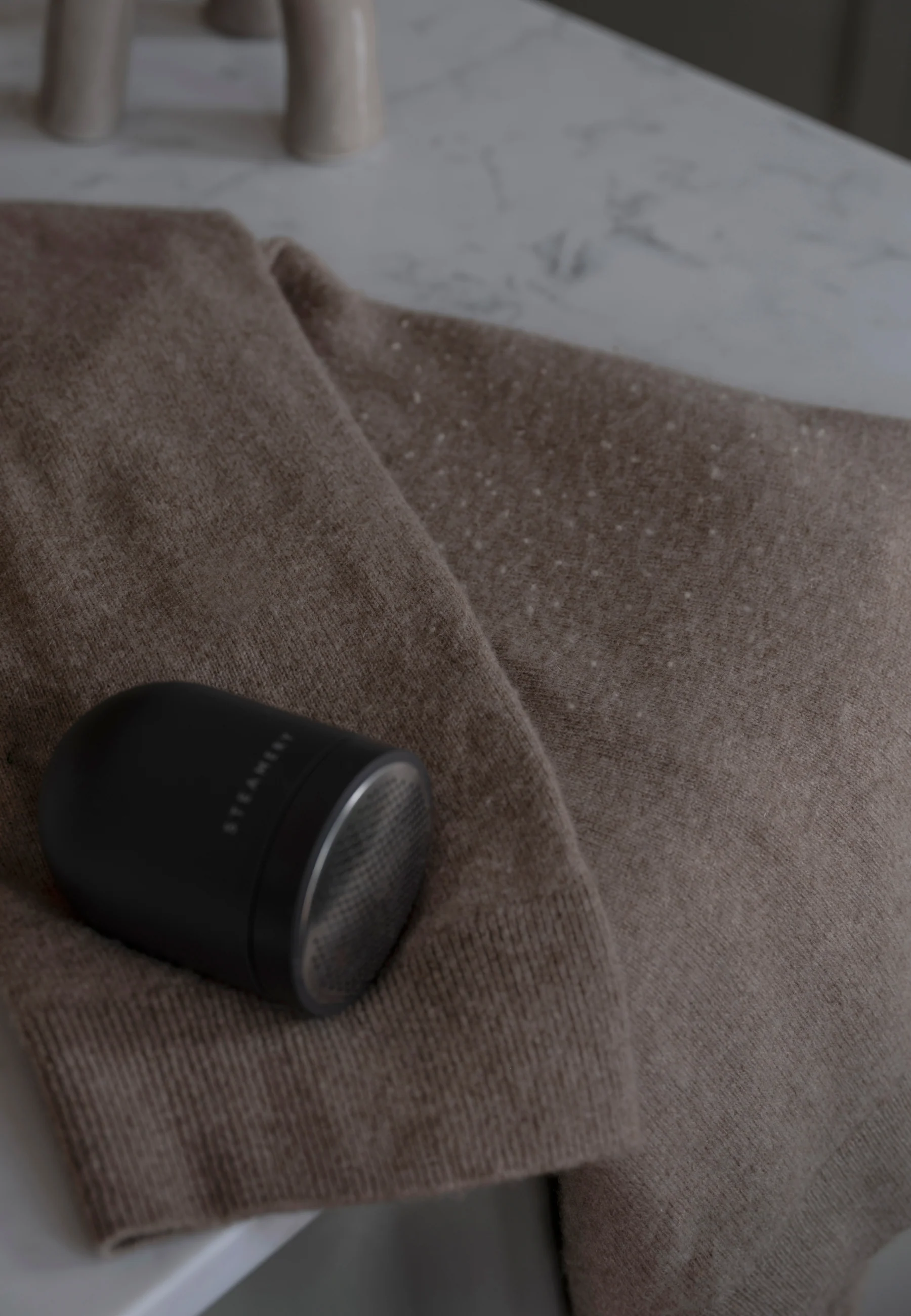 Steamery - Pilo 2 Fabric Shaver - Image 3